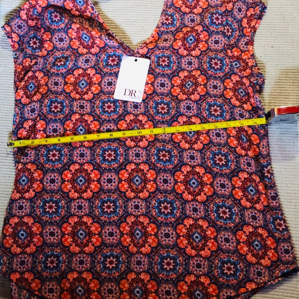 Red Patterned Blouse - Picture 6 of 6